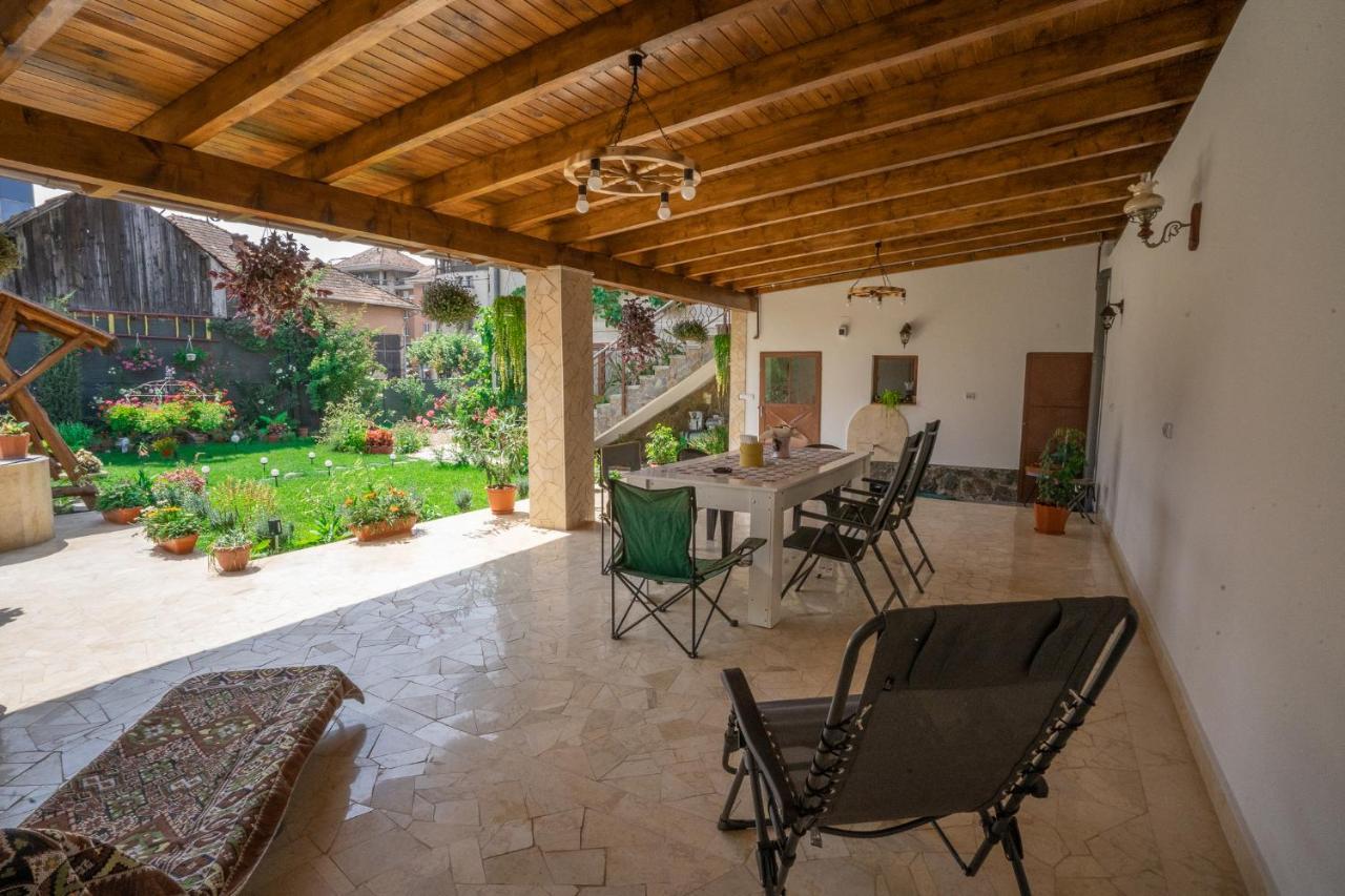 Doi Bujori Apartment Alba Iulia Ngoại thất bức ảnh